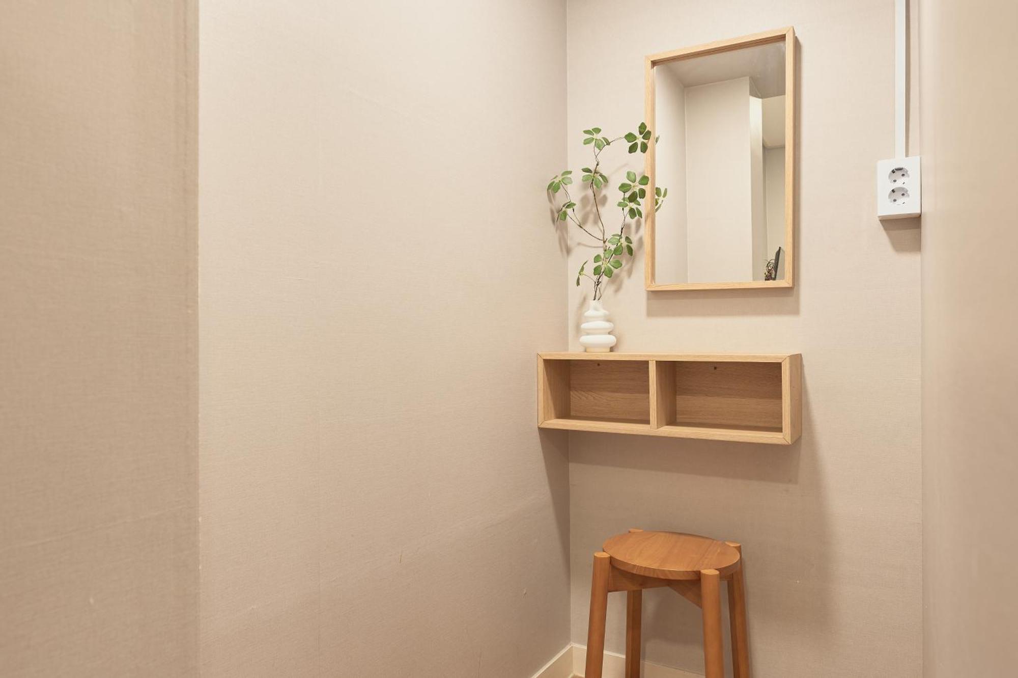 Отель Dawoo House 2 In Hongdae Сеул Экстерьер фото