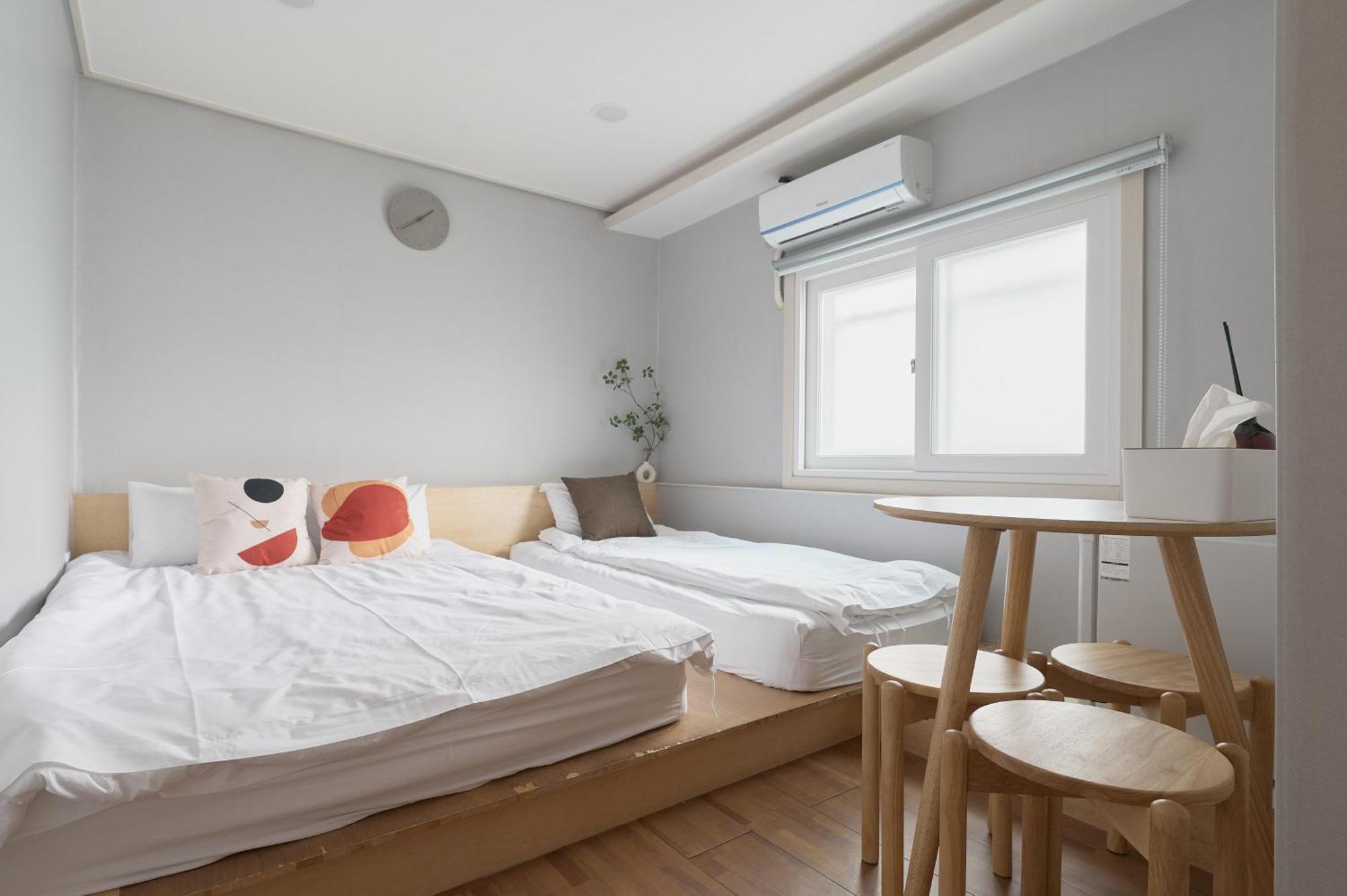 Отель Dawoo House 2 In Hongdae Сеул Экстерьер фото
